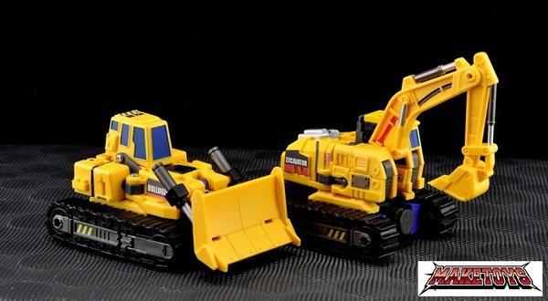 Transformers Maketoys Bulldozer  Excavator  (1 of 12)